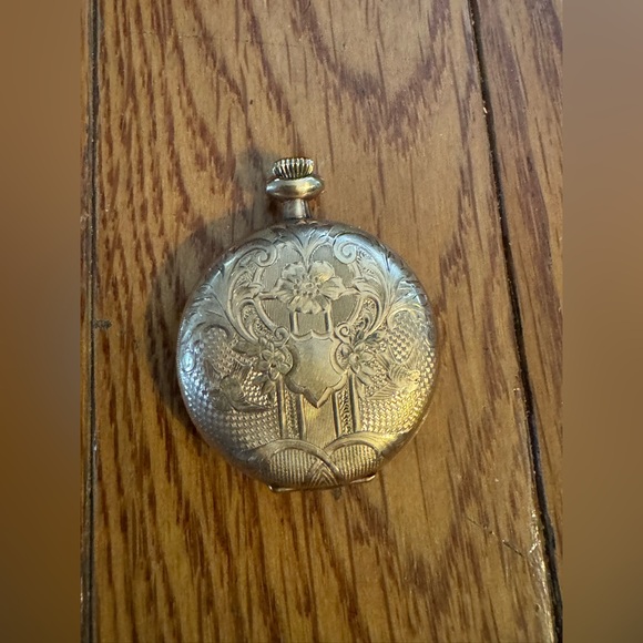 Antique Gold Elgin Pocket Watch Pendant - Picture 3 of 8